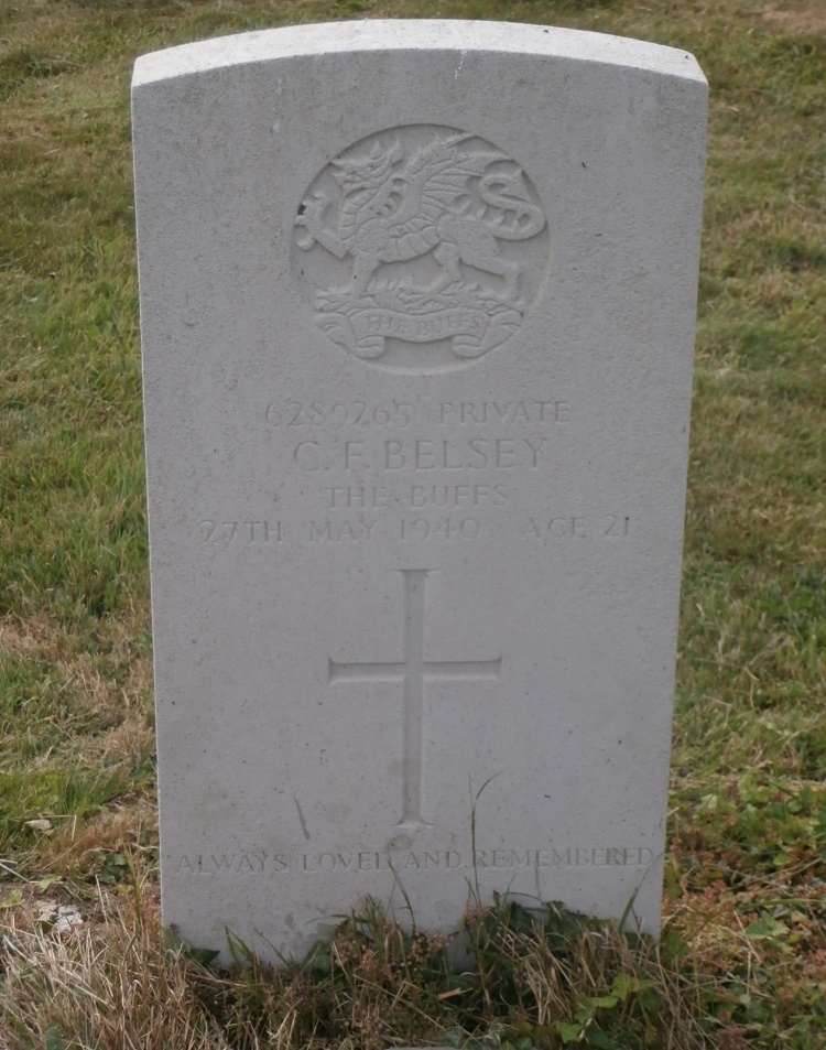Commonwealth War Grave St. Mary New Churchyard #1