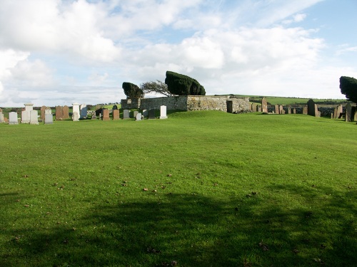 Commonwealth War Grave Kirkandrews Old Churchyard