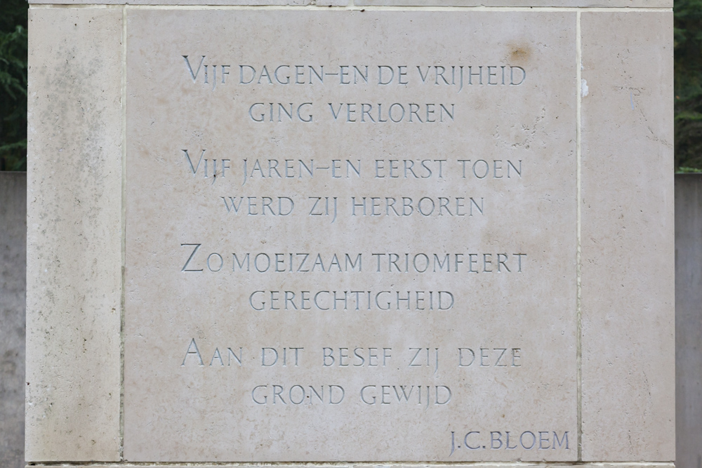 National Army Memorial  Dutch War Cemetery Grebbeberg #4