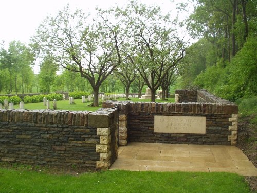 Commonwealth War Cemetery Ecoust #1