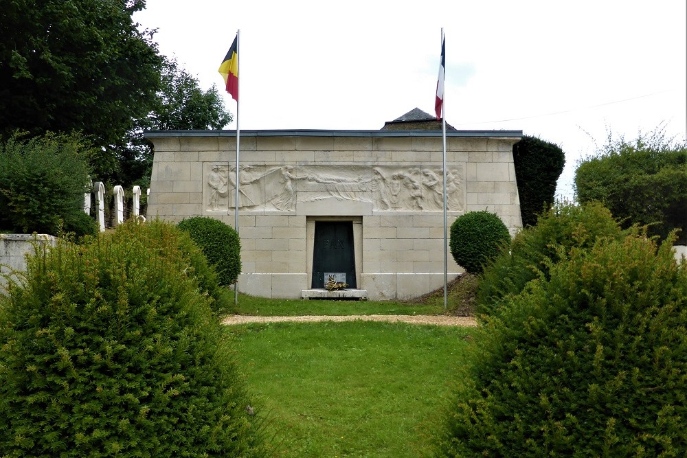 Mausoleum Gefusilleerden Rossignol #1