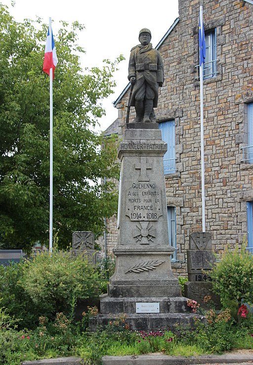 War Memorial Guéhenno #1