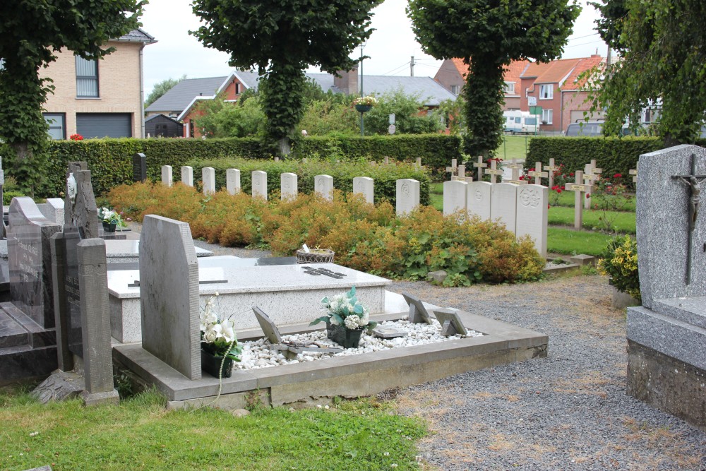 Commonwealth War Graves Oostvleteren #2