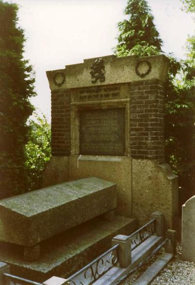 Nederlandse Oorlogsgraven Protestantse Begraafplaats Veen #1