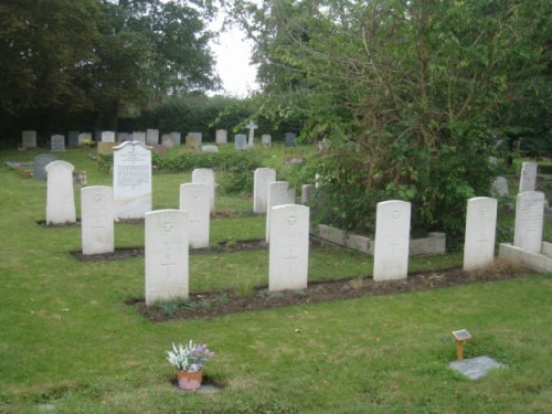 Commonwealth War Graves Saints Mary and Andrew Churchyard #2