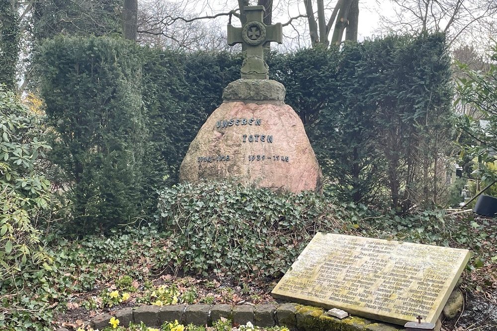 War Memorial Langenhorst #1