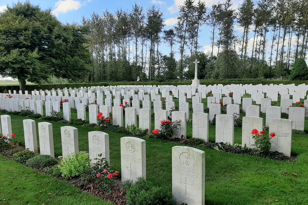 Commonwealth War Cemetery Auchonvillers #3