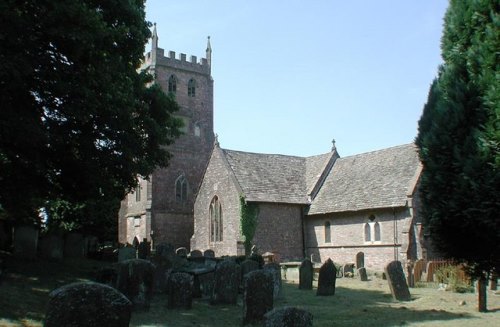 Oorlogsgraf van het Gemenebest St. Mary Churchyard