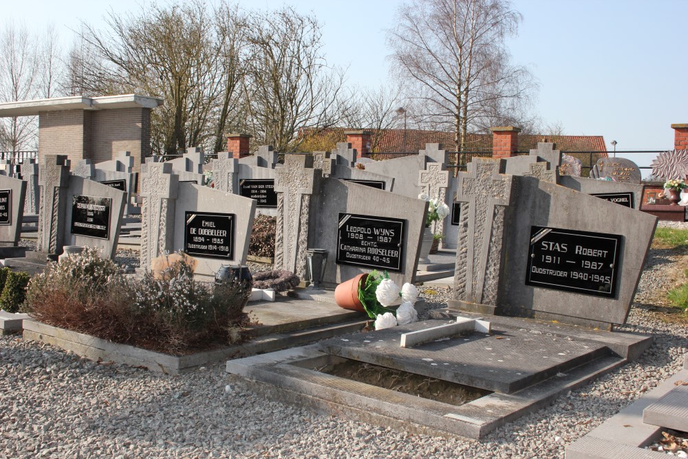 Belgische Graven Oudstrijders Sint-Kwintens-Lennik Begraafplaats #2