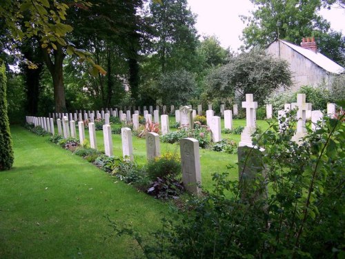 Commonwealth War Graves St Mary New Churchyard #1