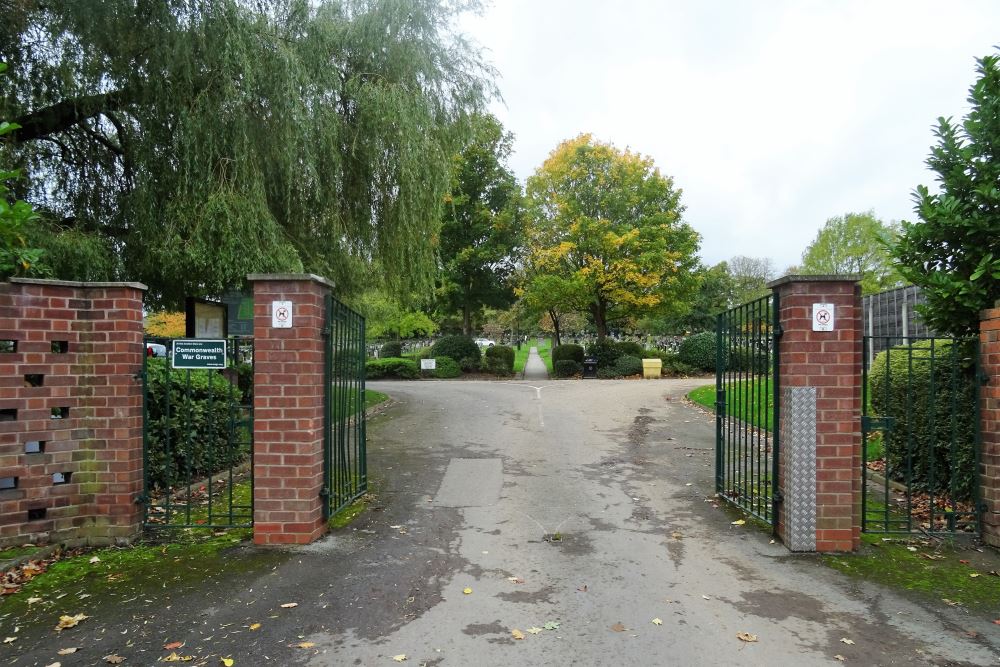 Commonwealth War Graves Widnes Cemetery #1