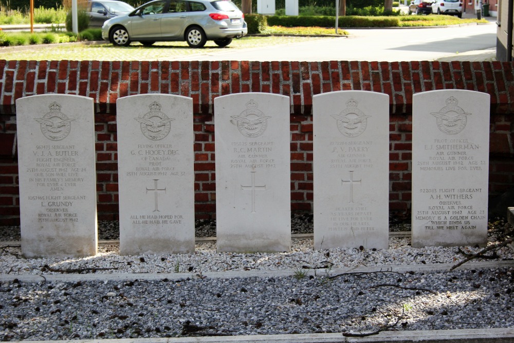 Commonwealth War Graves Westmalle #3