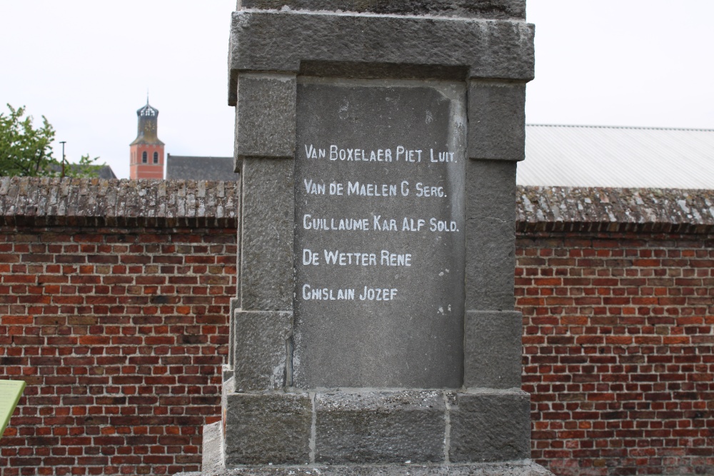 War Memorial Cemetery Kapelle-op-den-Bos #4
