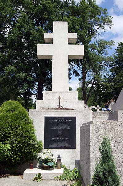 Mass Grave Russian Soldiers 