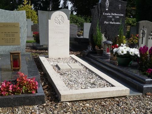 Dutch War Graves Neerbeek #1