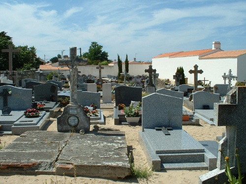 Commonwealth War Graves La Guérinière