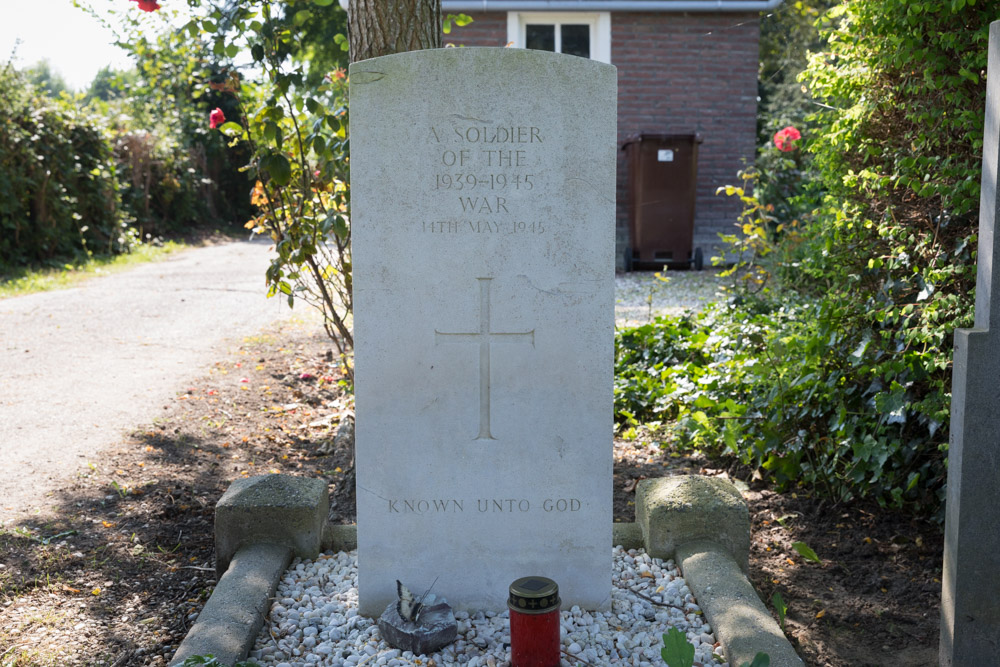 Commonwealth War Graves Driewegen #2