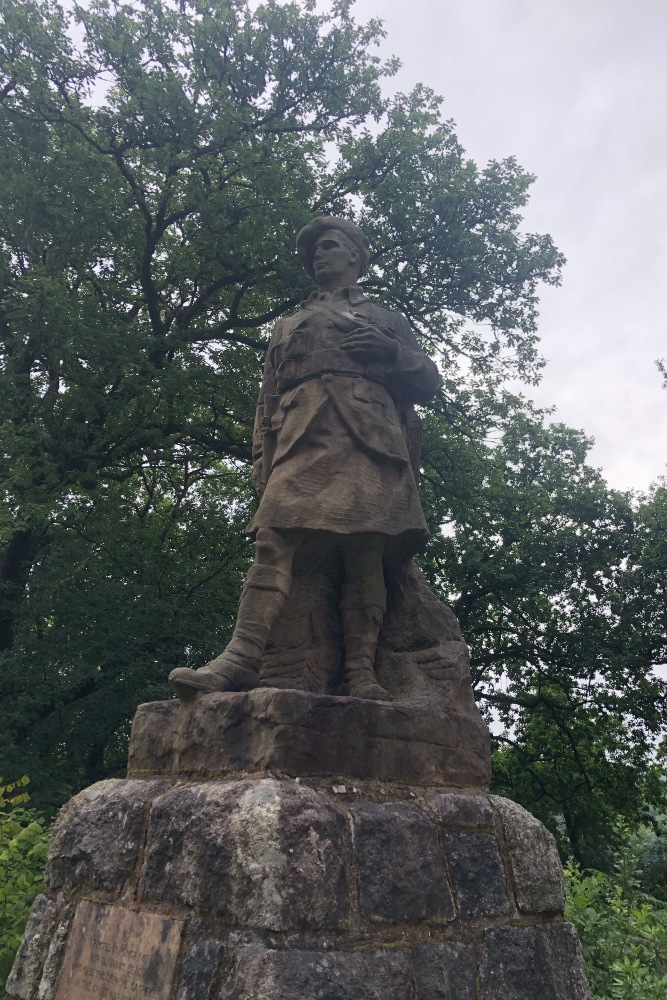 War Memorial Lochawe #5