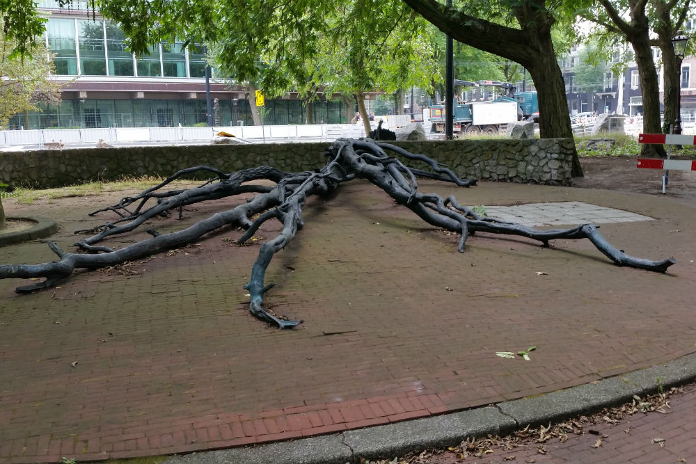 Monument Walraven van Hall Amsterdam