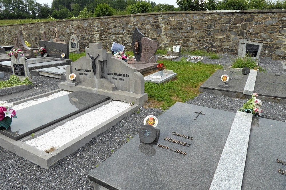 Belgian Graves Veterans Petit-Fays #1