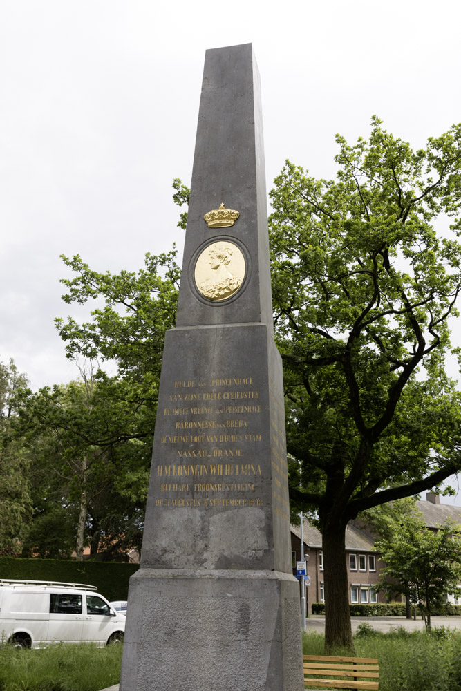 Obelisk Queen Wilhelmina Breda #2
