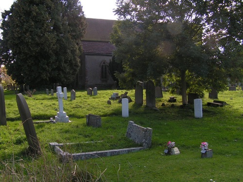 Oorlogsgraven van het Gemenebest All Saints Churchyard