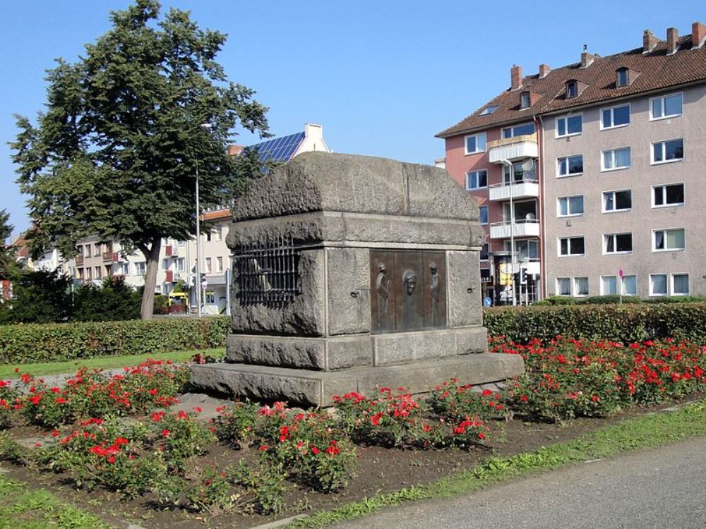 War Memorial and Remains Memorial Emperor William I