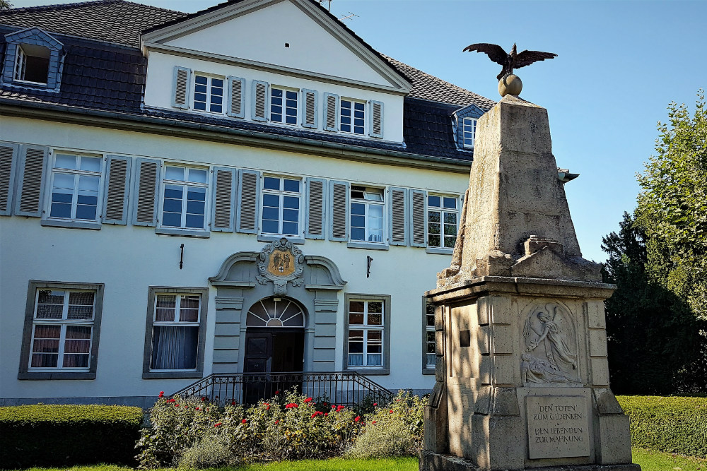 Oorlogsmonument Neuss-Holzheim #1