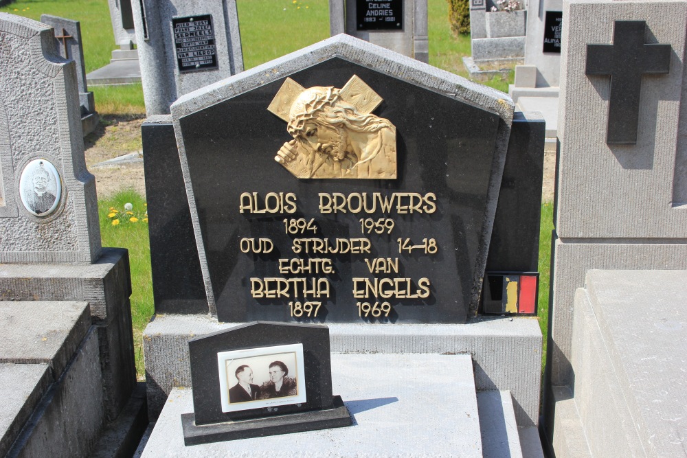 Belgian Graves Veterans Onze-Lieve-Vrouw-Waver #4