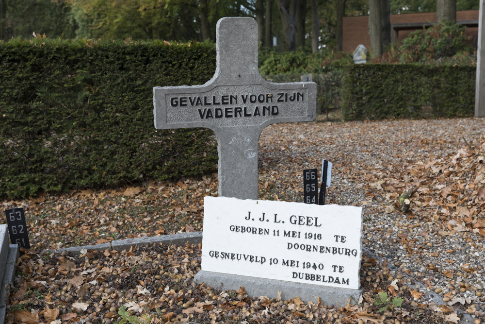 Nederlandse Oorlogsgraven Ede #3