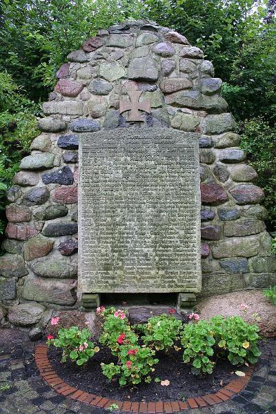 War Memorial Rysum #1