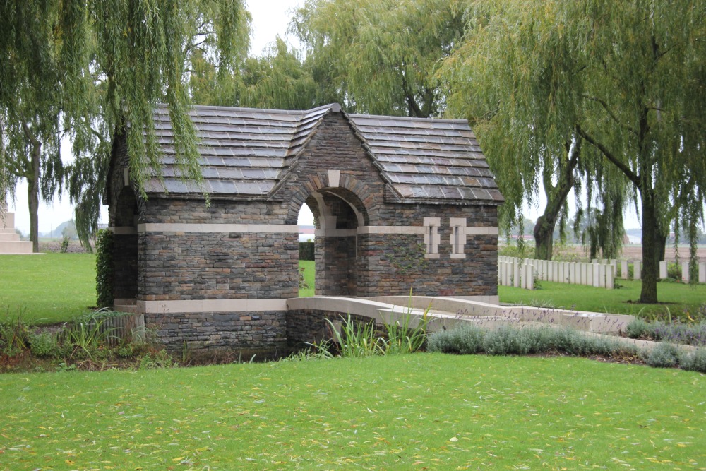 Le Trou Aid Post Commonwealth War Cemetery