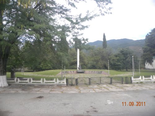 War Memorial Ipnari #1