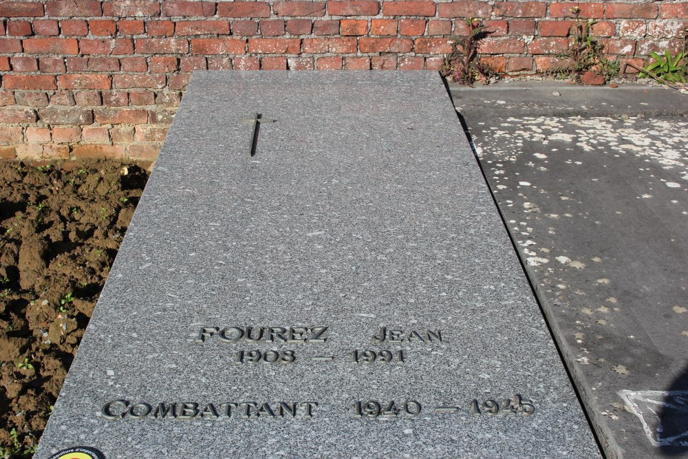 Belgian Graves Veterans Hacquegnies #1