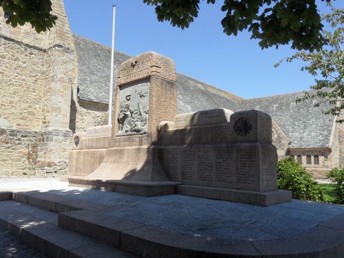 Oorlogsmonument Perros-Guirec #3