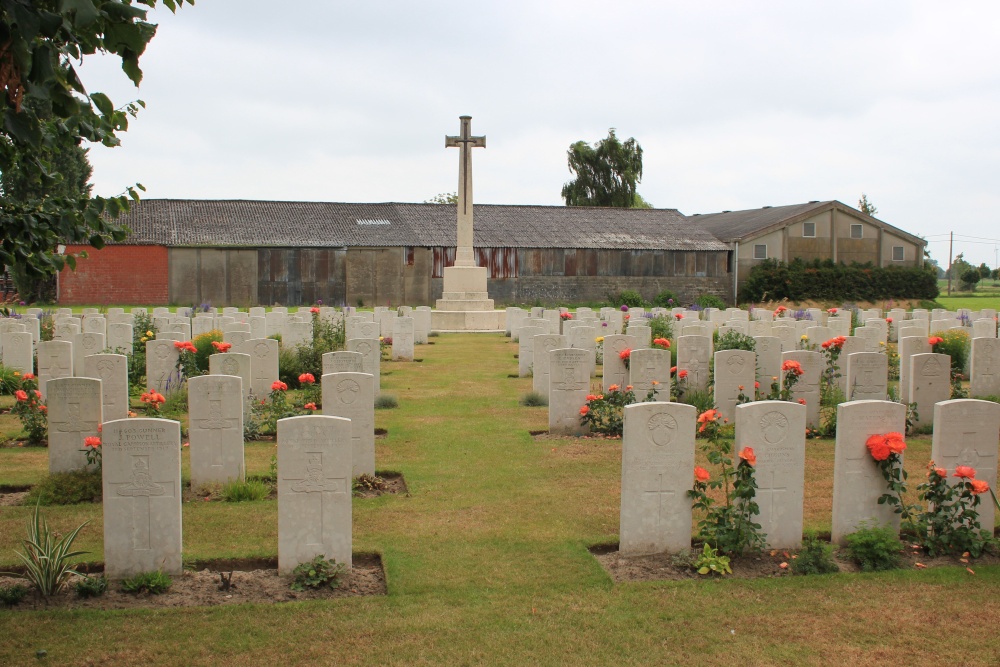 Commonwealth War Cemetery Bleuet Farm #3
