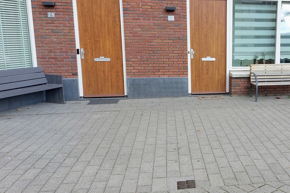 Stolpersteine Staringplein 23-25 (voorheen 1e Staringstraat 7) #4