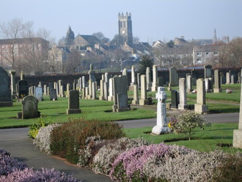 Oorlogsgraven van het Gemenebest Kilwinning Cemetery