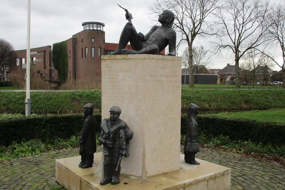 Oorlogsmonument Woudrichem #1