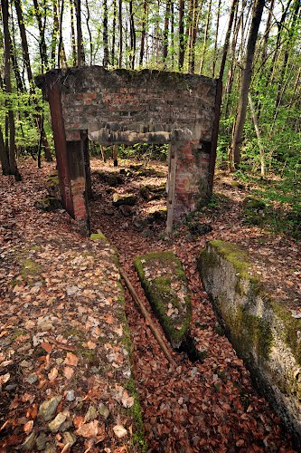 Remains UKW Drehfunkfeueranlage FuSAn 724/725 