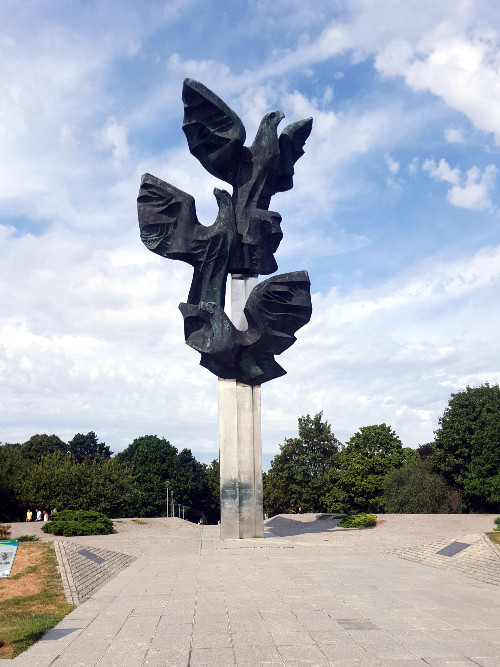 Monument Pomnik Czynu Polakw #3