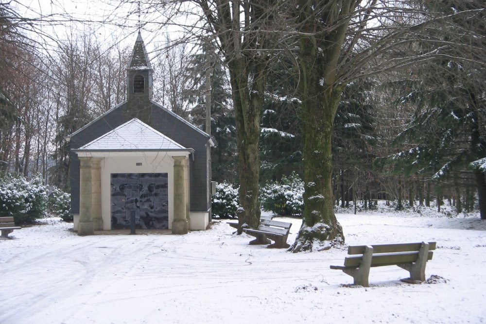 Former French-German War Cemetery du Chenois Saint-Vincent #1