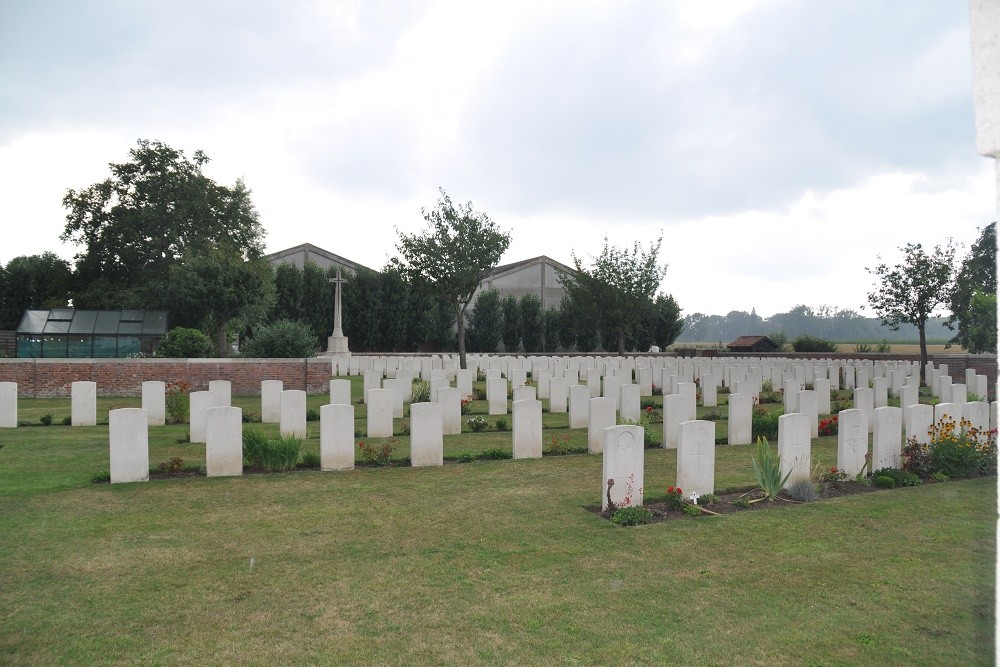 Commonwealth War Cemetery Voormezeele Enclosures No.1 & No.2 #1