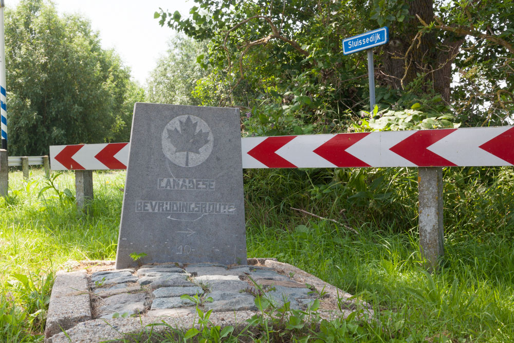 Wegmarkering nr. 10 Canadese Bevrijdingsroute #2