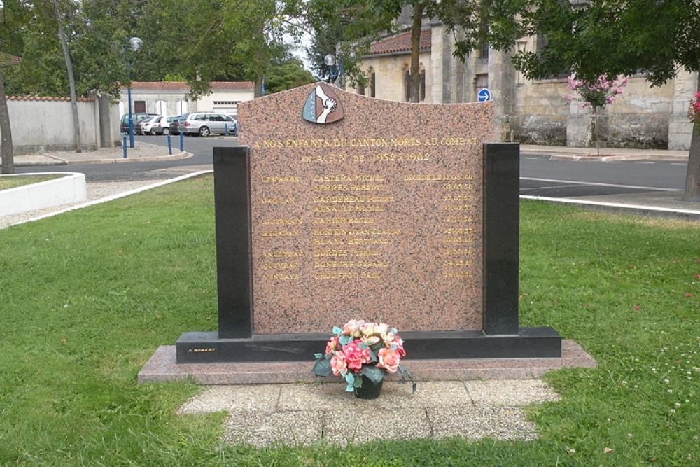 Oorlogsmonument Lesparre-Médoc #2