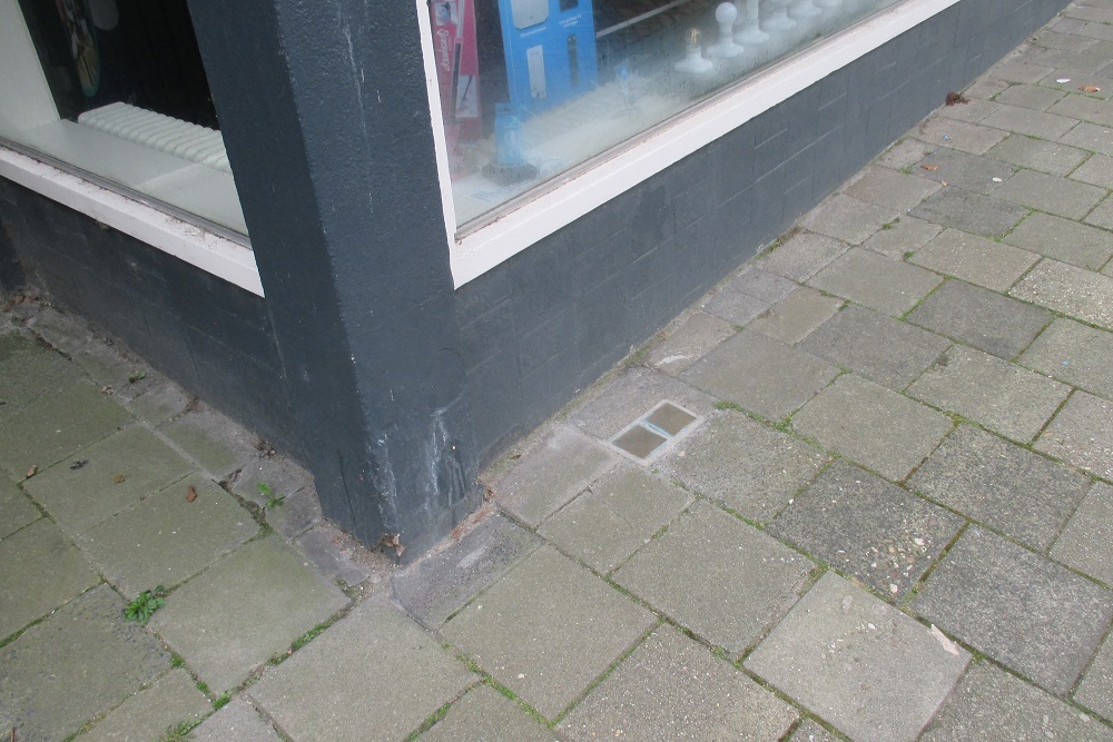 Stolpersteine Stationsstraat 28 #4