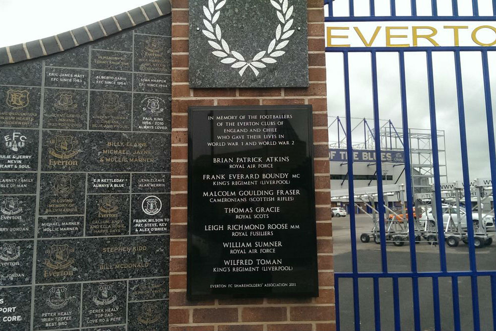 Oorlogsmonument Everton Football Club #2