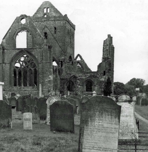 Commonwealth War Graves New Abbey Burial Ground