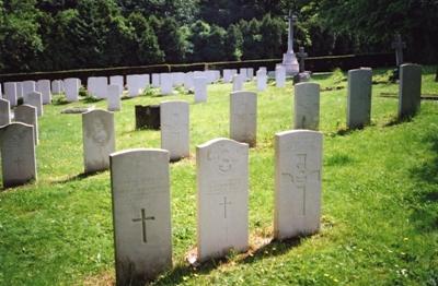 Oorlogsgraven van het Gemenebest St. Michael Churchyard #1