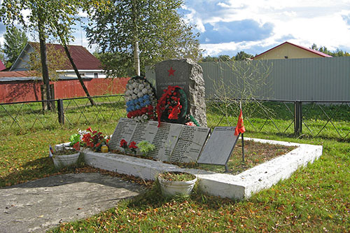 Mass Grave Soviet Soldiers Lavrovo #1